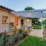 Villa Bassotta, A Charming Lucca