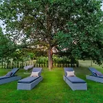 Bassotta, A Charming Villa