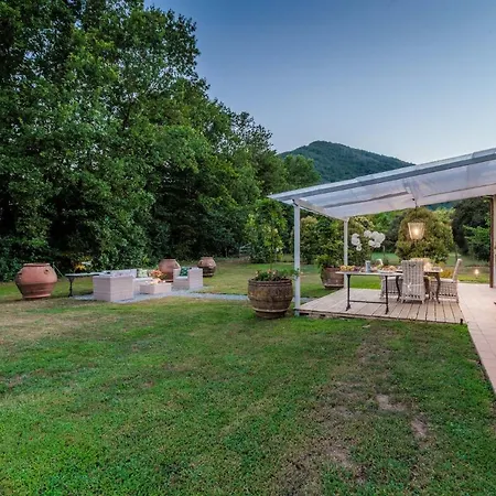 Villa Bassotta, A Charming *
