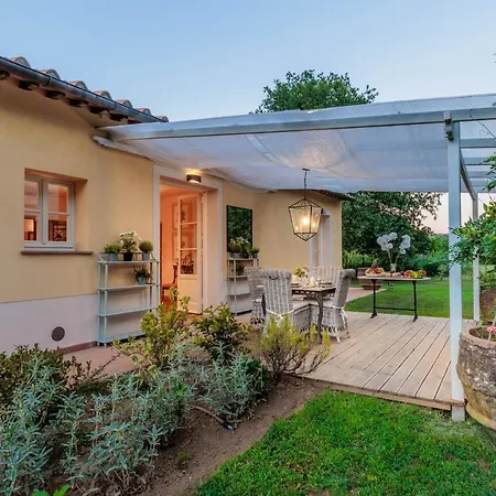 Villa Bassotta, A Charming Lucca